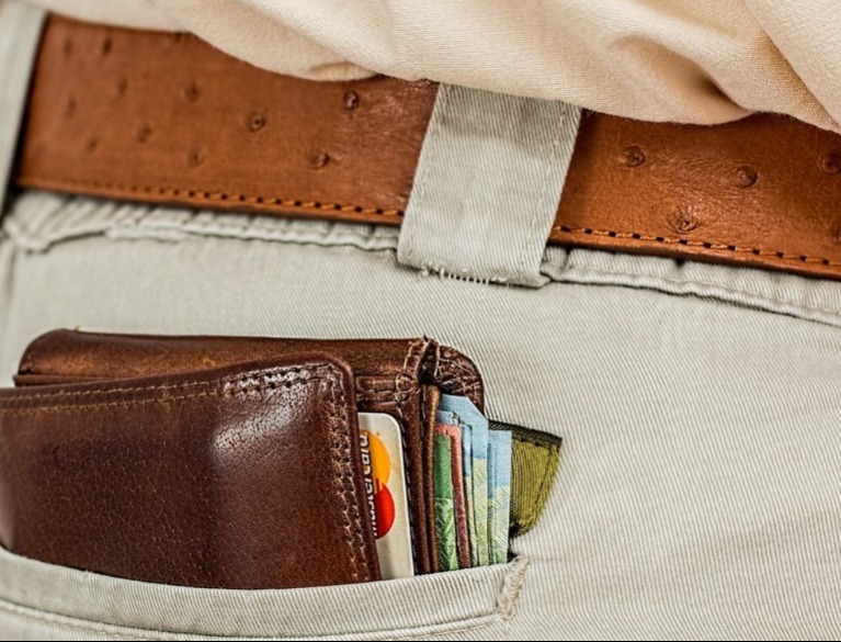 Folyamatosan nő az átlagkereset Magyarországon, de régiónként nagy lehet az eltérés