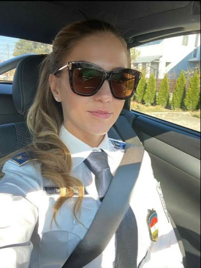 Ő Magyarország legszebb rendőrnője – egyetlen fotóval robbantotta fel a netet