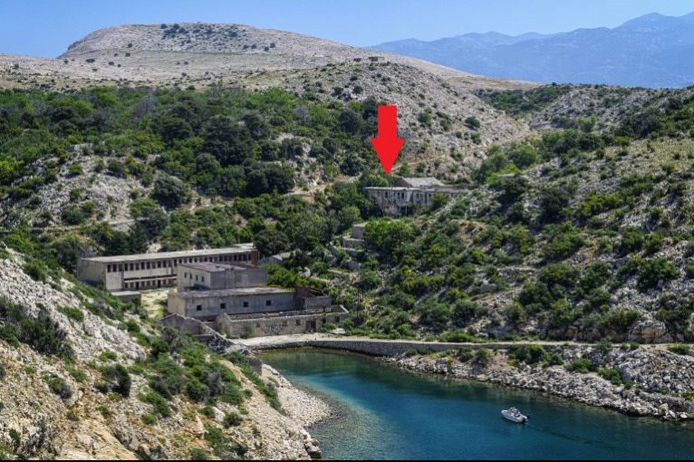 Senki sem láthatta, milyen borzalmak történnek a titkos szigeten: közelebb van, mint gondolnád