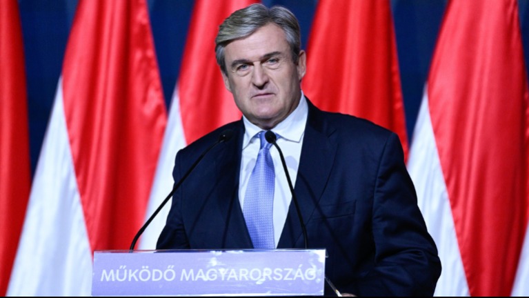 Kapitány István bejelentette, visszahozzák Magyarországon, minden nőt érint majd a döntés
