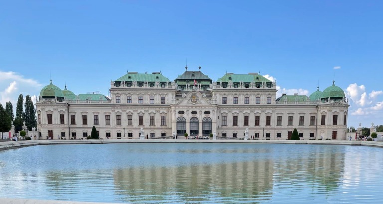 Egészen megdöbbentő, hogy mit árverez el a NAV fillérekért