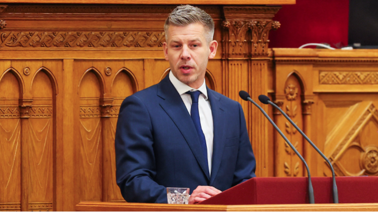 Rendkívüli bejelentésre készül Magyar Péter! Fontos változások lépnek életbe!