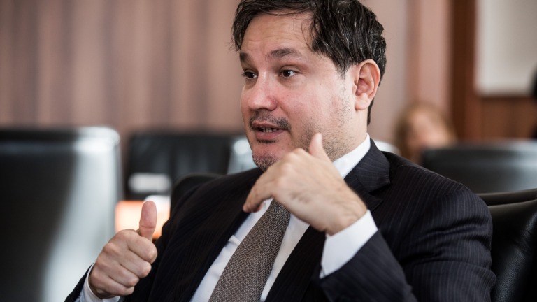 Megváltozik az életünk januártól: ezekről az intézkedésekről mindenkinek tudnia kell