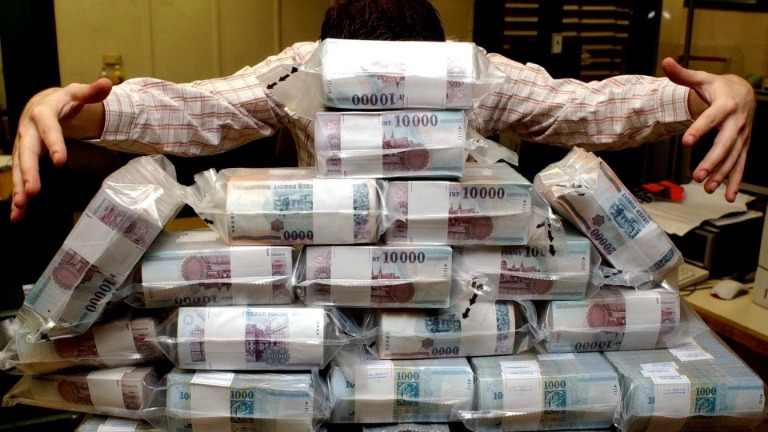 Ennek a 3 csillagjegynek végre megoldódnak az anyagi gondjai – Te köztük vagy?