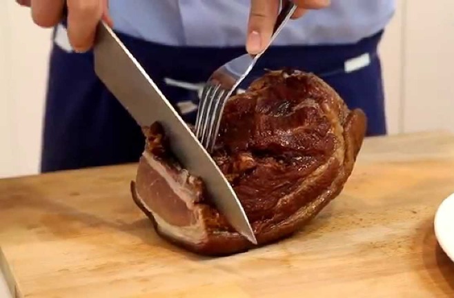 Így főzd istenire a húsvéti sonkát! Ezeket a trükköket mindenkinek ismernie kell!